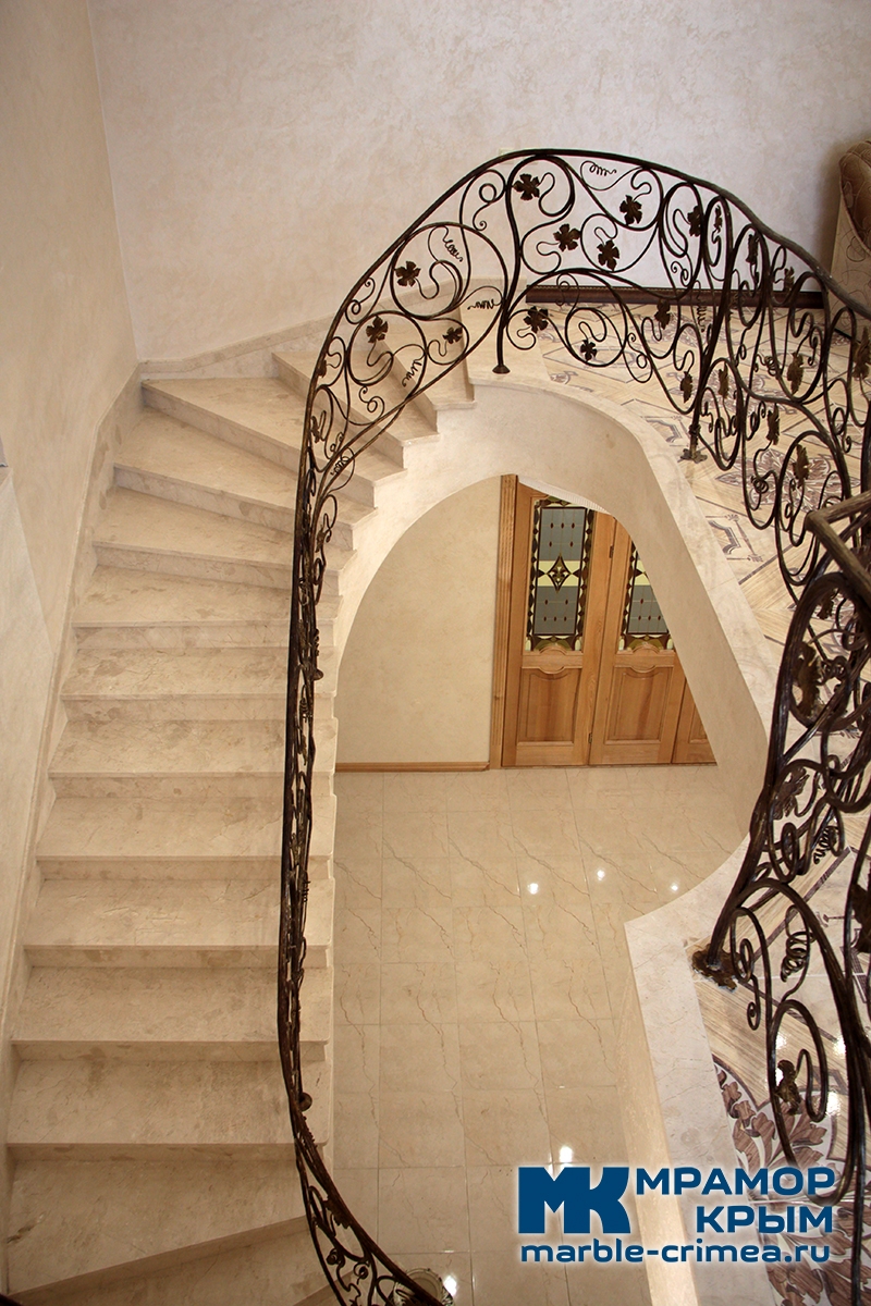 Мраморная лестница Мраморная лестница