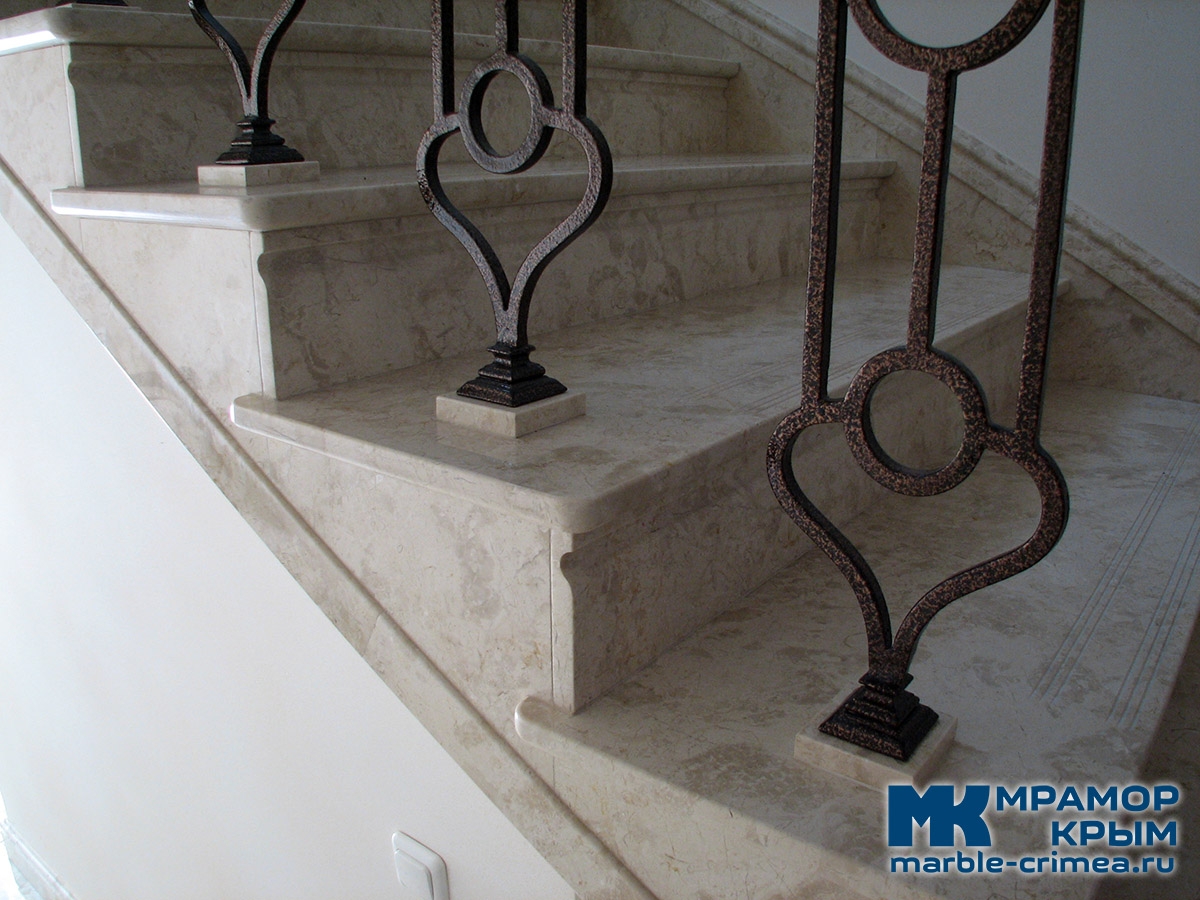 Мраморная лестница Мраморная лестница