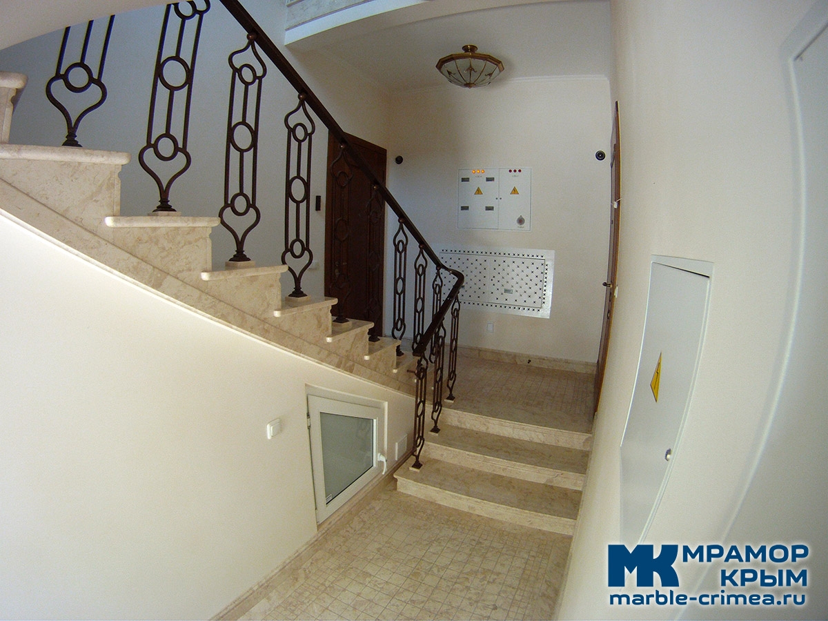 Лестница из камня Лестница из камня