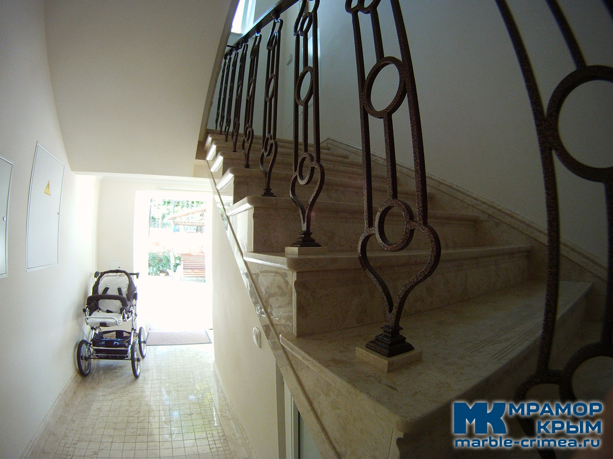 Лестница из камня Лестница из камня