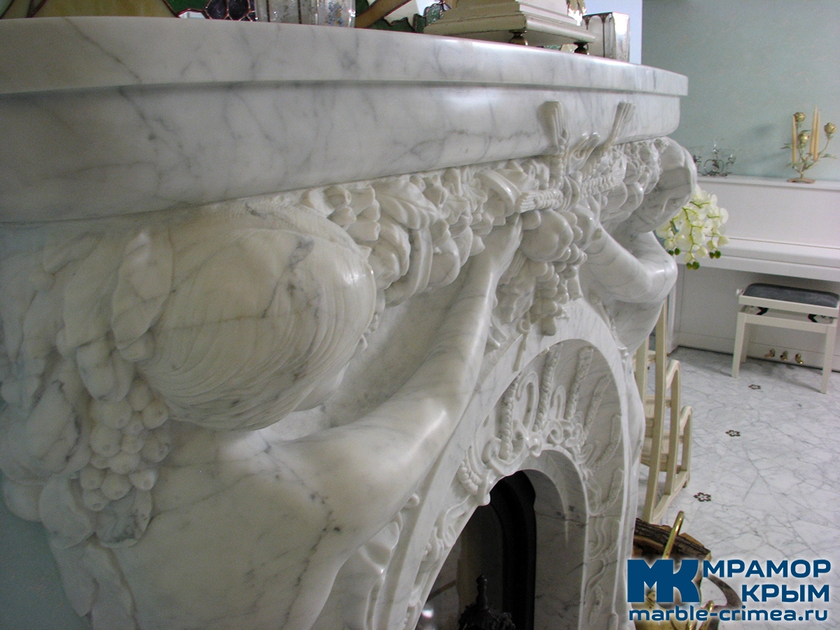 Резной мраморный камин Резной мраморный камин