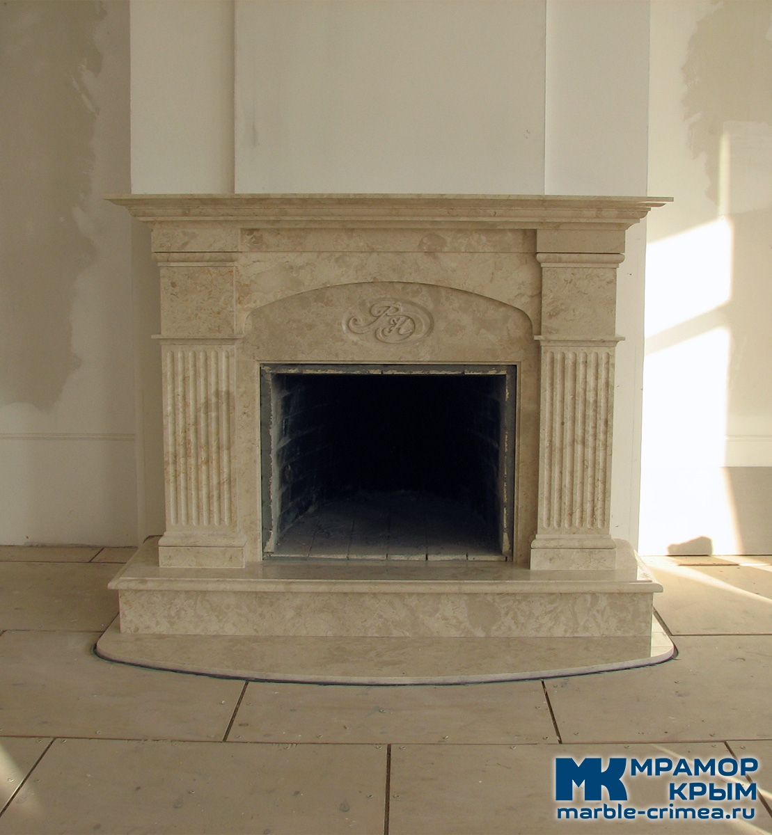 Мраморный камин Мраморный камин