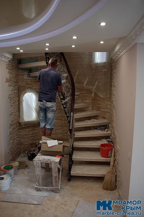 Мраморная лестница в Ялте Мраморная лестница в Ялте