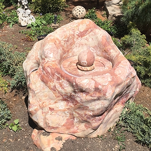 Птичья поилка из камня Птичья поилка из камня