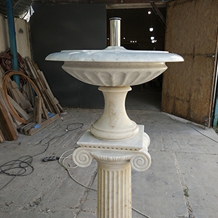 Мраморный фонтан Мраморный фонтан