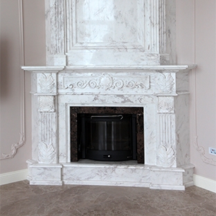 Камин из мрамора по индивидуальному проекту Камин из мрамора по индивидуальному проекту