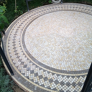 Мраморная мозаика для беседки