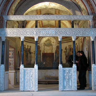 Мраморный алтарь