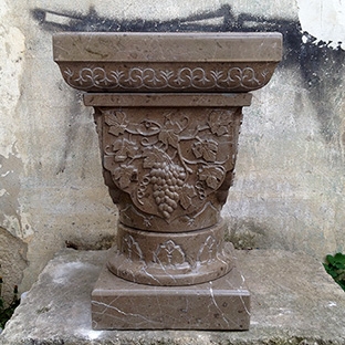 Мраморная урна