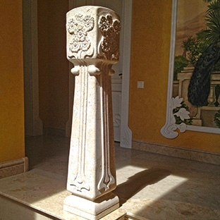 Колонны из камня в стиле модерн Колонны из камня в стиле модерн